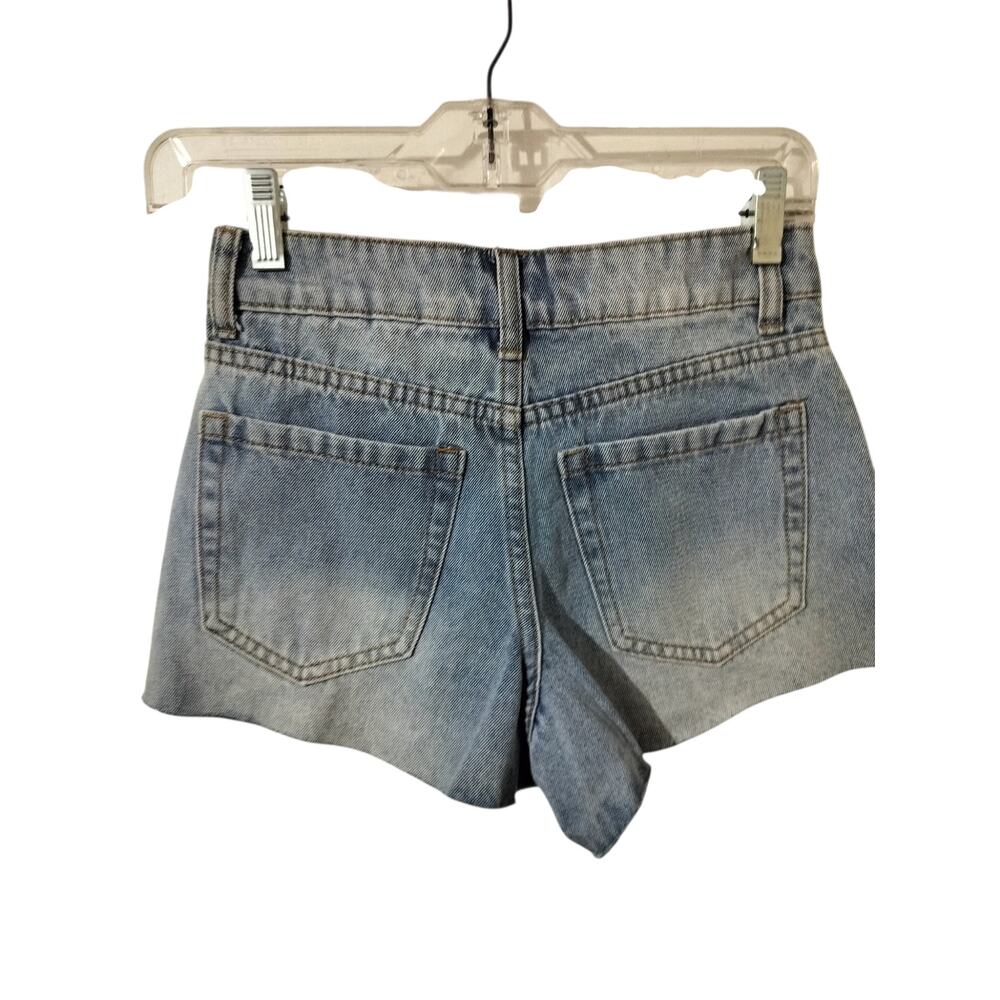 6014)Daydreamer Lightwash Denim Butterfly Rhinestone Jean Shorts Sz 00-23 Waist - Picture 2 of 7
